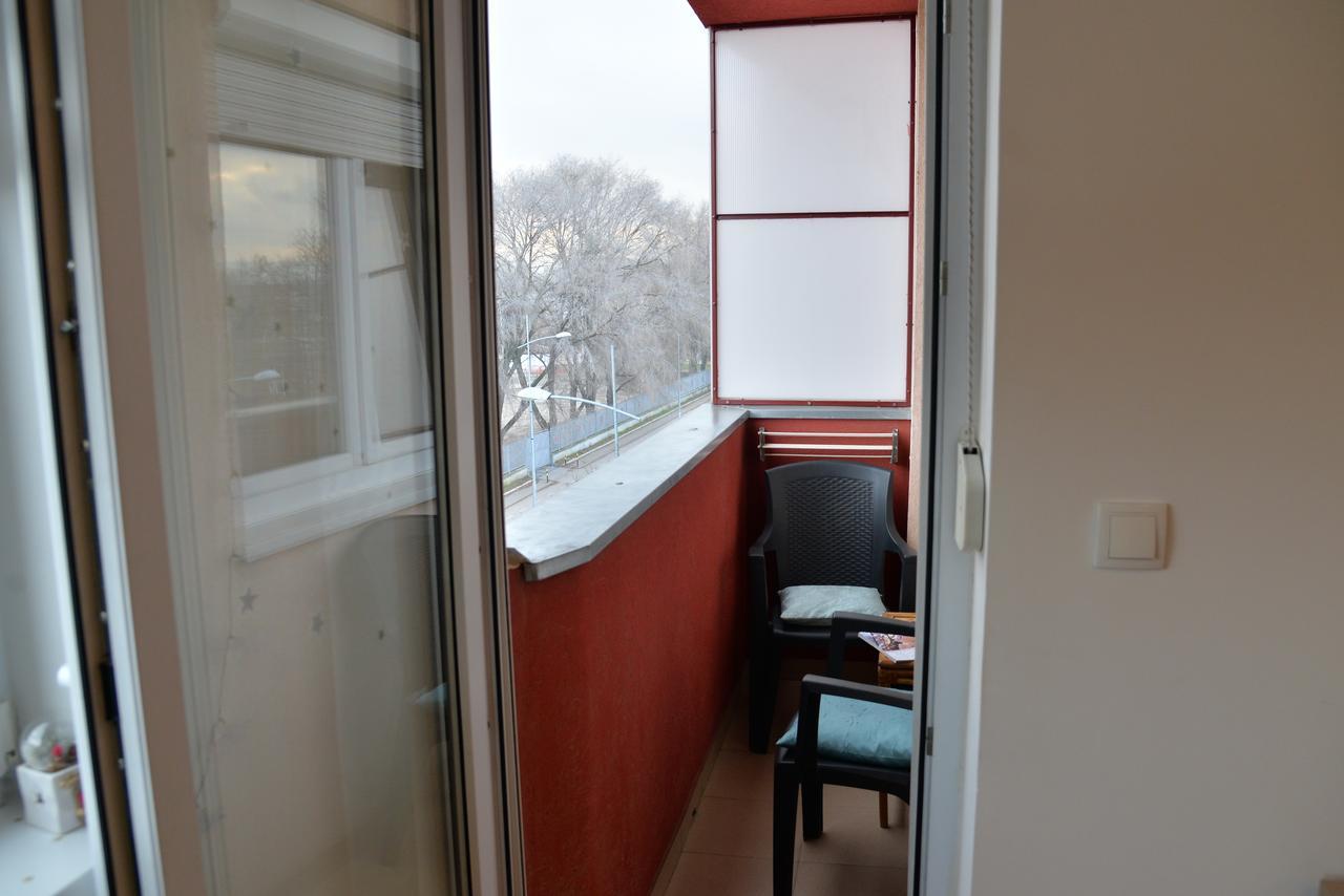 Apartment Xenia Novi Sad Esterno foto
